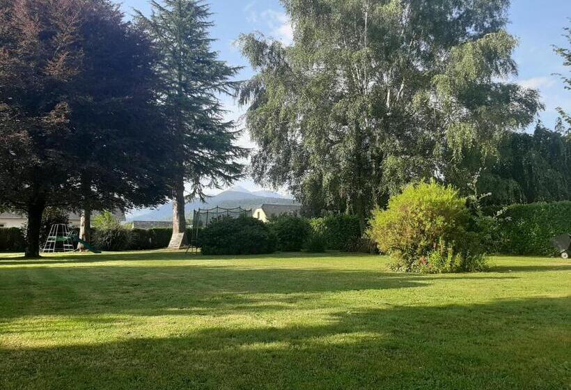 חדר סטנדרט נוף להרים, Chambre Candésie