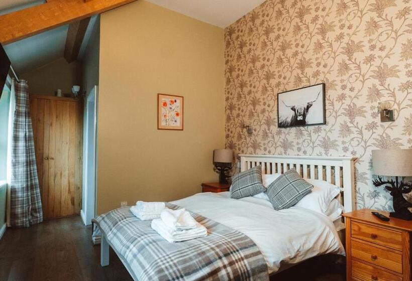 חדר סטנדרט, Peak District, The Greyhound Inn, Warslow Circa 1750