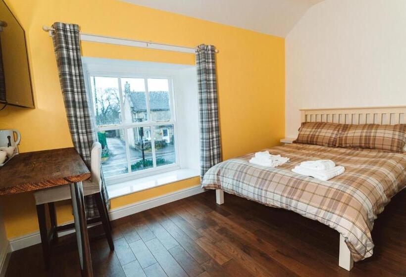 חדר סטנדרט, Peak District, The Greyhound Inn, Warslow Circa 1750