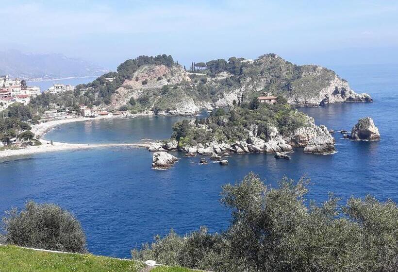 آپارتمان 1 خوابه با چشم‌انداز استخر, Etna   Taormina