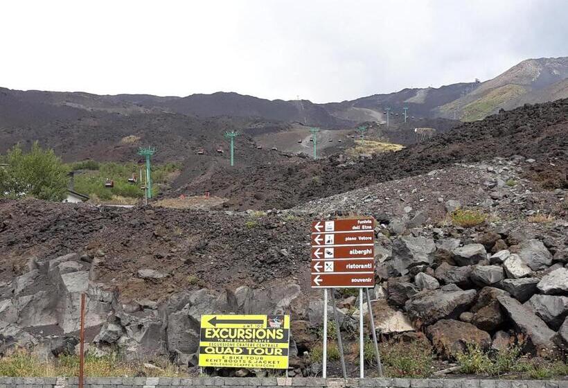 آپارتمان 1 خوابه با چشم‌انداز استخر, Etna   Taormina