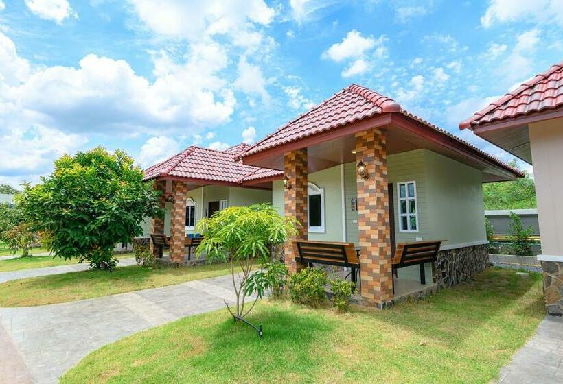 חדר סטנדרט עם מיטת קינג, Avarin Resort