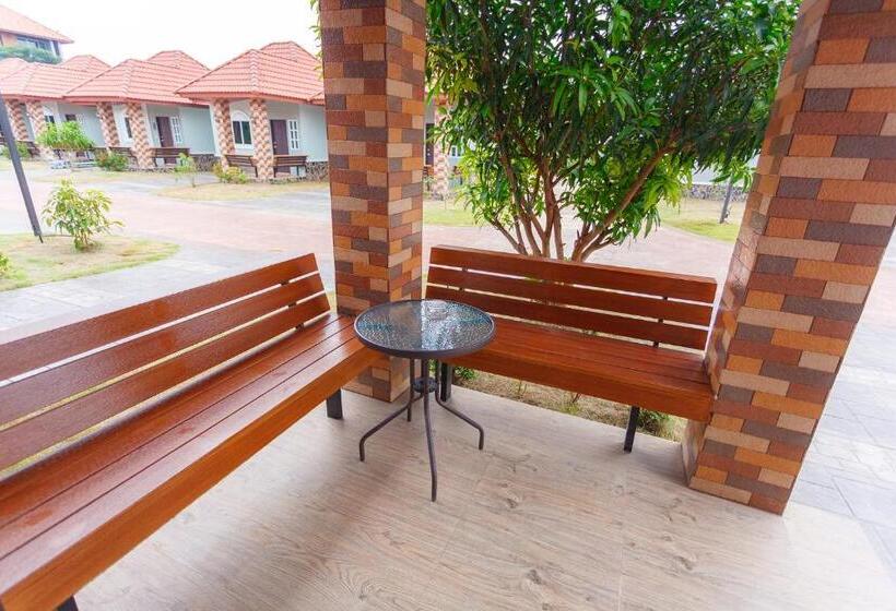 חדר סטנדרט עם מיטת קינג, Avarin Resort