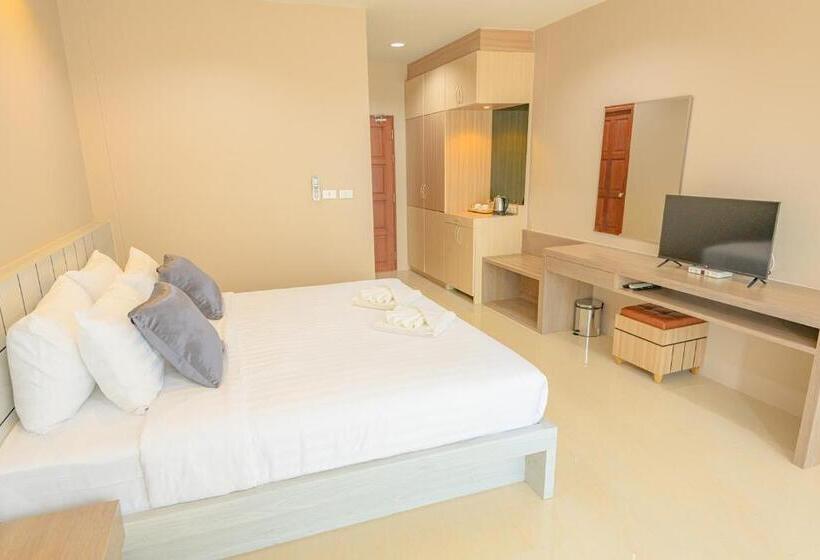 חדר סופריור עם מיטת קינג, Avarin Resort