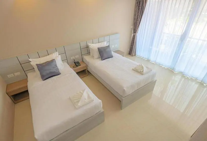 اتاق سوپریور, Avarin Resort
