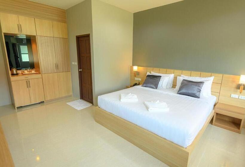 חדר משפחתי דלוקס, Avarin Resort