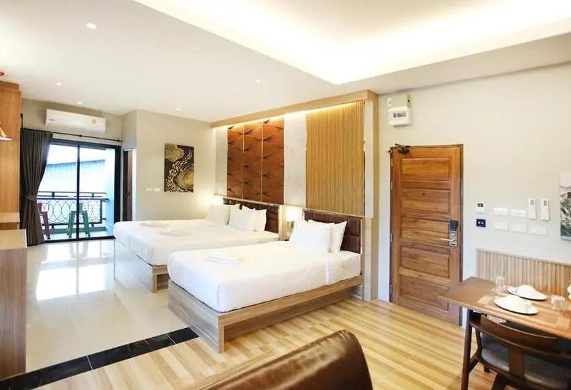 سوییت خانوادگی, Avarin Resort