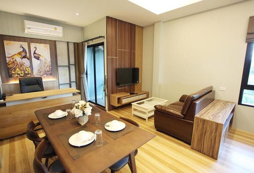 סוויטה משפחתית, Avarin Resort