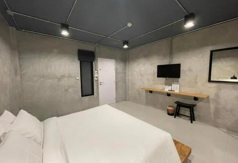 اتاق لوکس با تخت بزرگ, Loft Space