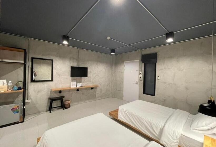 اتاق لوکس, Loft Space