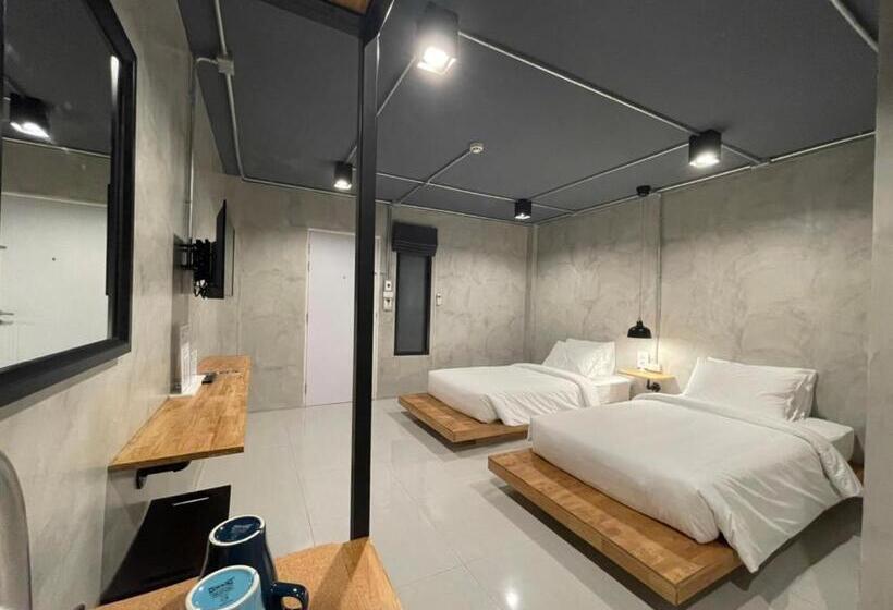 اتاق لوکس, Loft Space