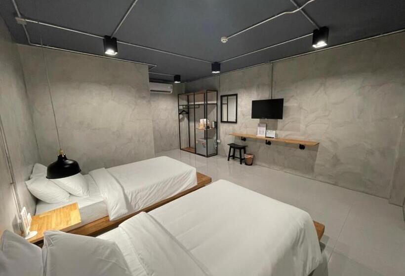 اتاق لوکس, Loft Space