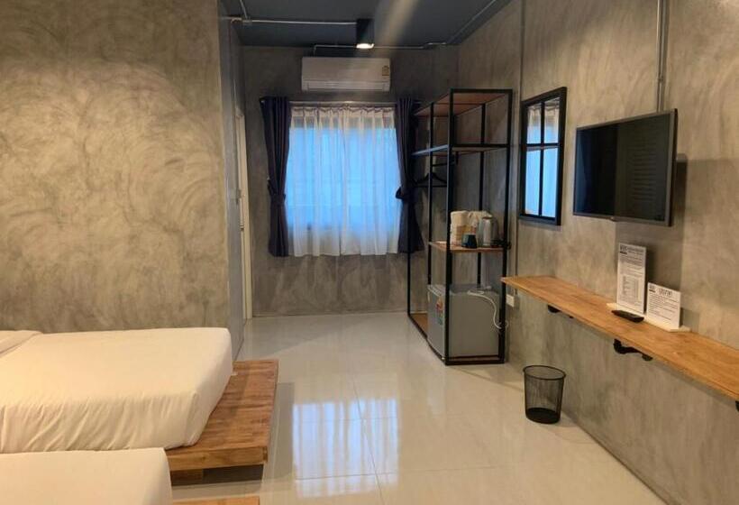 اتاق لوکس, Loft Space