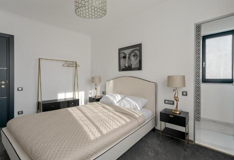 Апартаменты 1 Спальня с Террасой, The Square