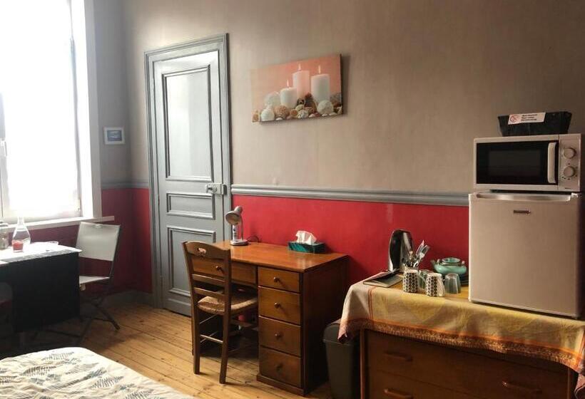 Номер Deluxe, Coquelicot