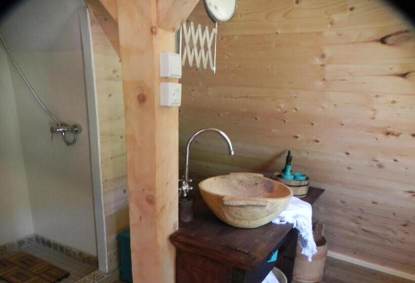 غرفة قياسية مطلة على الجبل, Iedera Casa De Familii 2