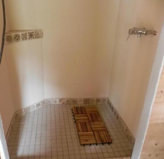 غرفة قياسية مطلة على الجبل, Iedera Casa De Familii 2