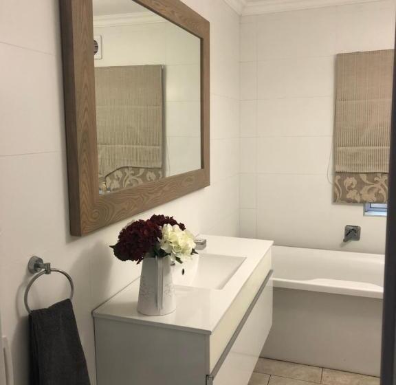 디럭스 스위트, The Orchards Residence