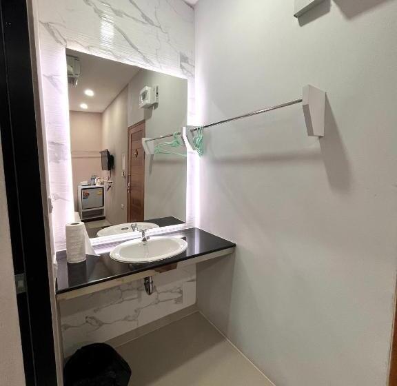 Номер Basic, Variety Winner Hostel