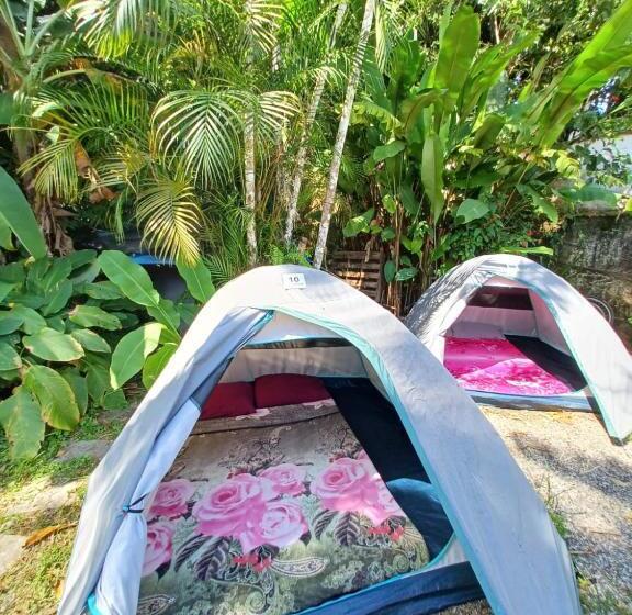 چادر با خدمات رفاهی استاندارد, Hostel Trópico De Capricórnio   Tenório