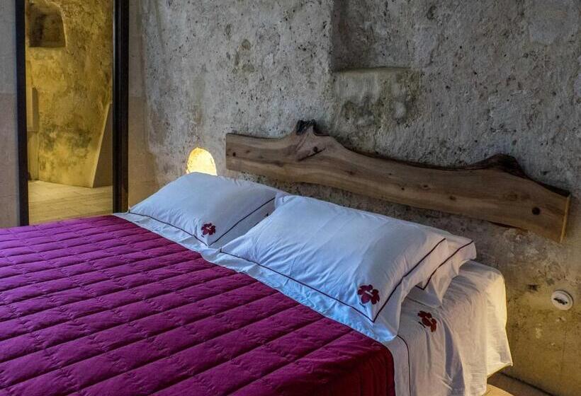 豪华房间, Enotrio