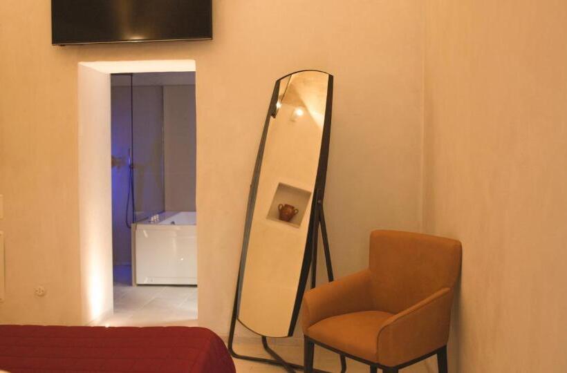 带阳台标准四人间, Enotrio