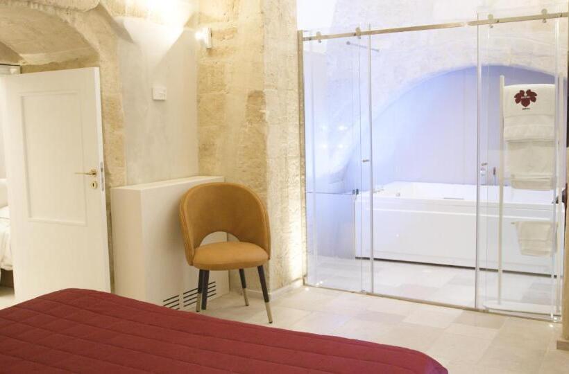 四人标准间, Enotrio