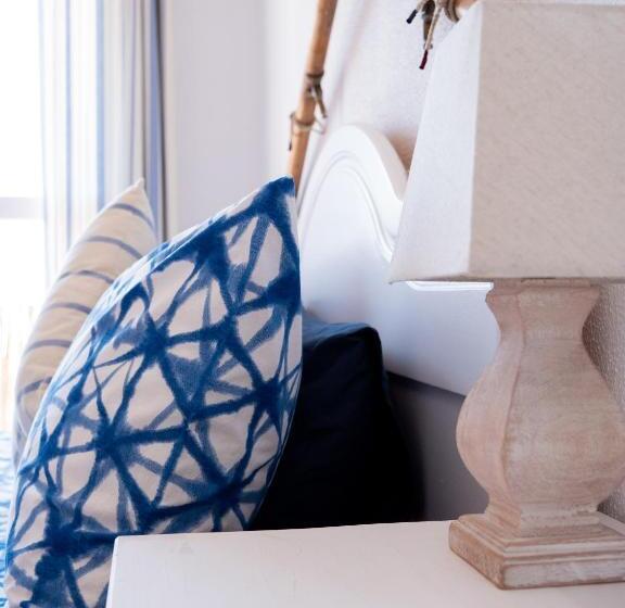 Quarto Estandar Vista Mar com Sacada, Akiteness House Tarifa