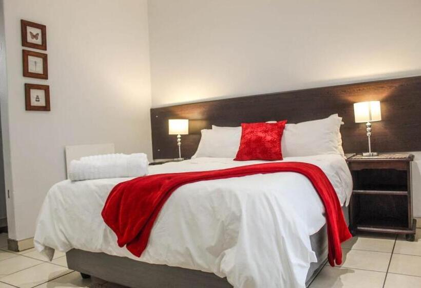 Номер Стандарт, Semeni Asante Guesthouse