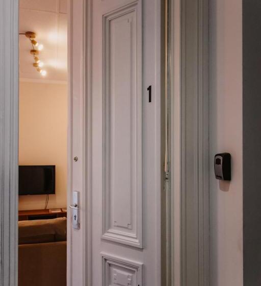 Appartement met 1 Slaapkamer, Super Central In Brussels