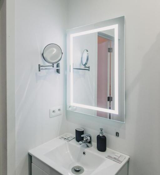 Appartement met 1 Slaapkamer, Super Central In Brussels