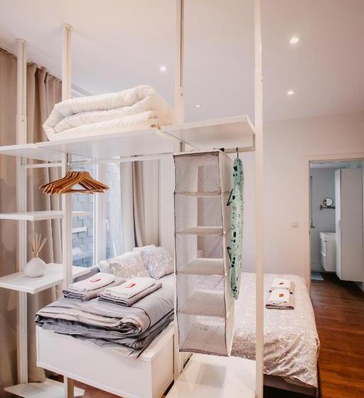 Standaard Studio, Super Central In Brussels