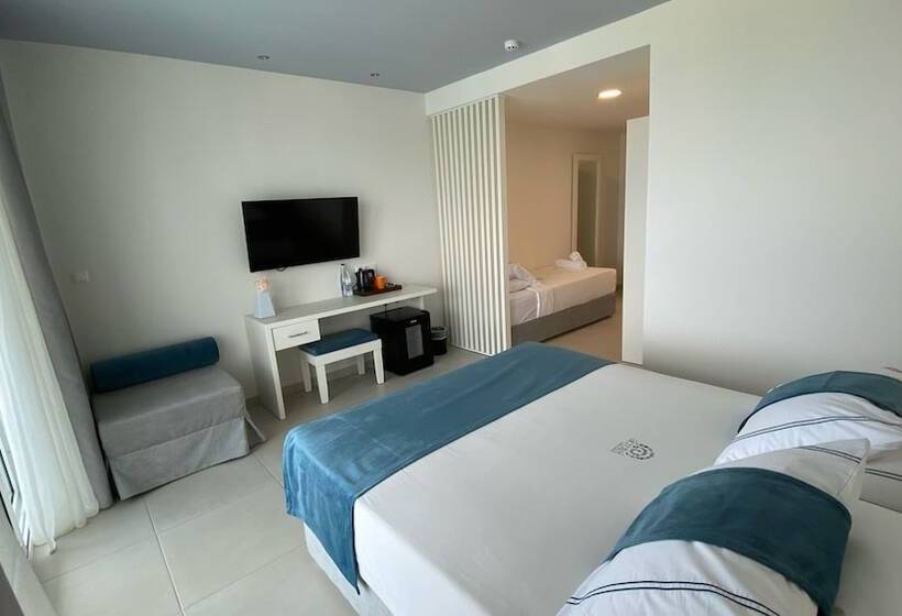 패밀리 룸, Acrotel Lily Ann Village