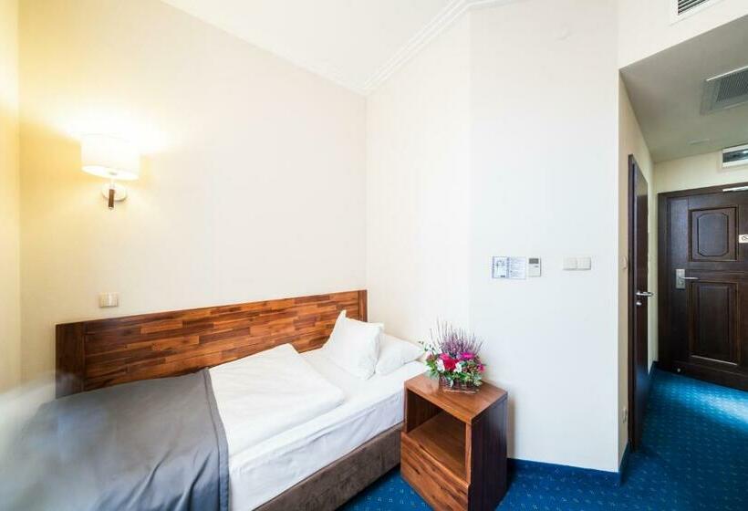 חדר סטנדרט יחיד, Piast Wrocław Centrum