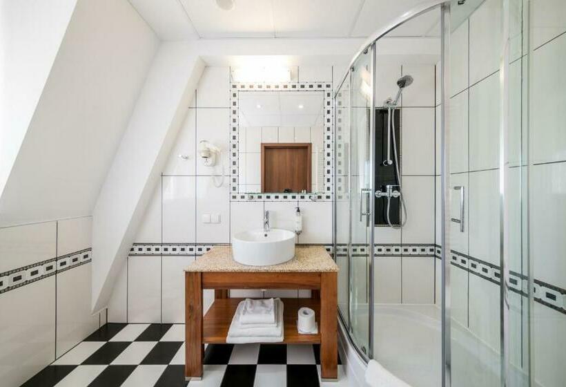 חדר סטנדרט, Piast Wrocław Centrum