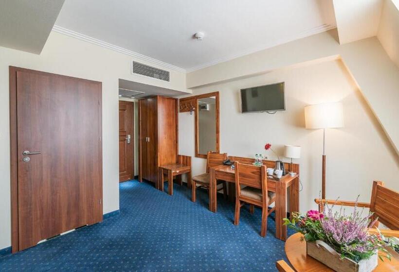 חדר סטנדרט, Piast Wrocław Centrum