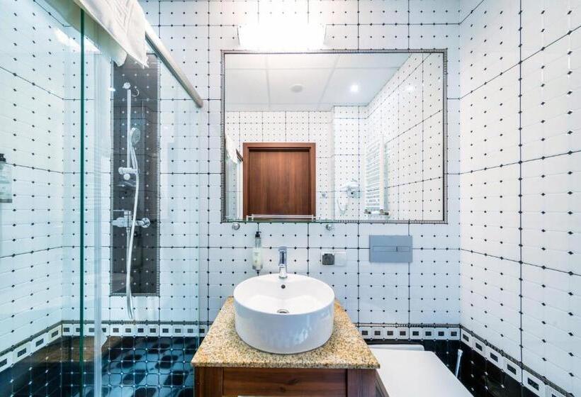 חדר סטנדרט, Piast Wrocław Centrum