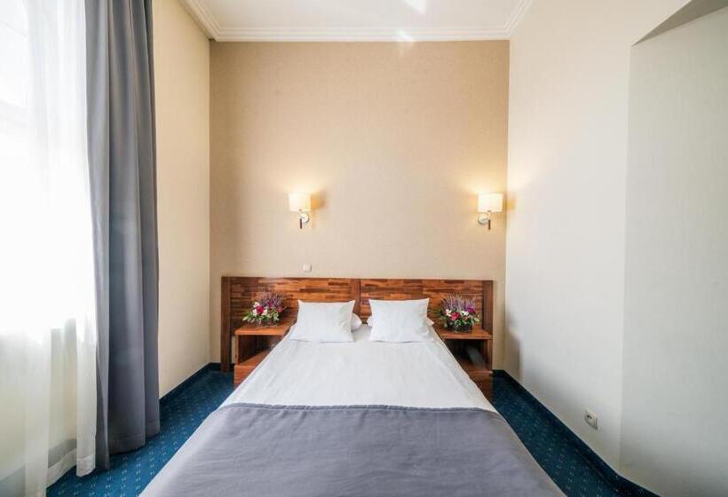 חדר סטנדרט, Piast Wrocław Centrum