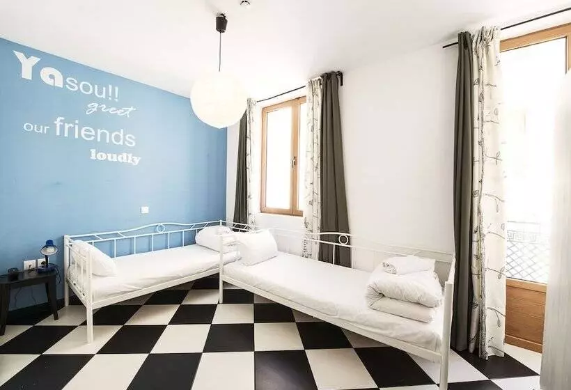 اتاق استاندارد با بالکن, Safestay Athens Monastiraki