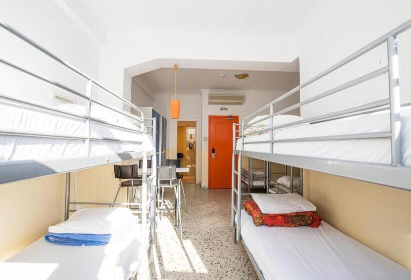 ルームシェアのワンベッド, Safestay Athens Monastiraki