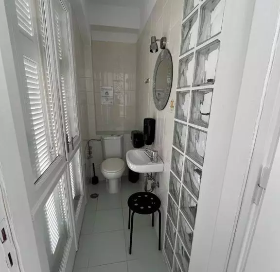 اتاق سوپریور با چشم‌انداز, Safestay Athens Monastiraki