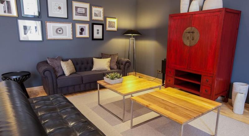 آپارتمان 3 خوابه, Apartments Sixtyfour