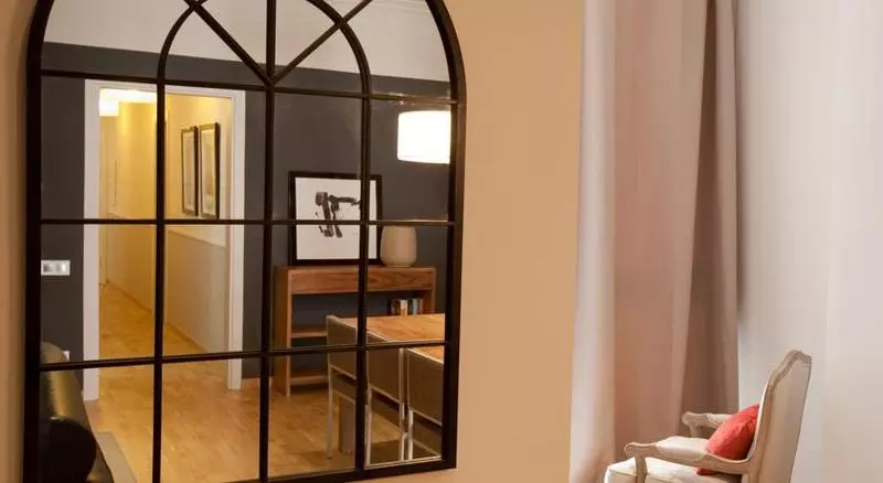 آپارتمان 3 خوابه, Apartments Sixtyfour