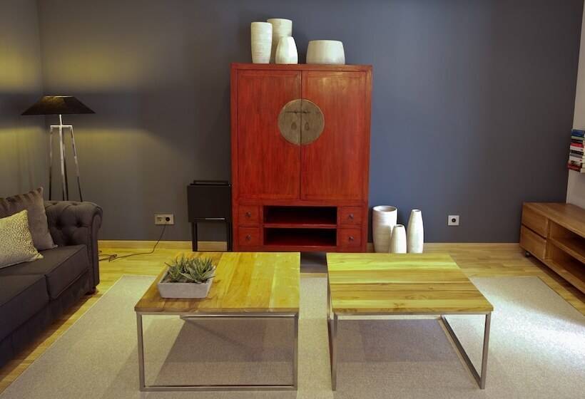 آپارتمان 2 خوابه, Apartments Sixtyfour