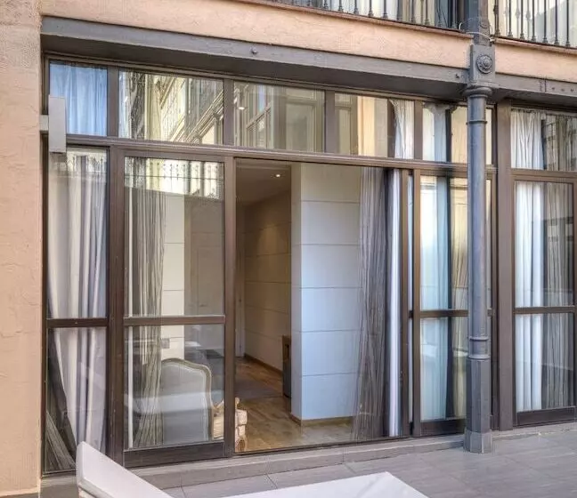 , Apartments Sixtyfour