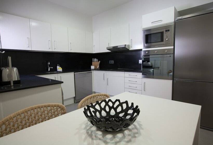 ２ベッドルームアパートメント, Apartments Sixtyfour