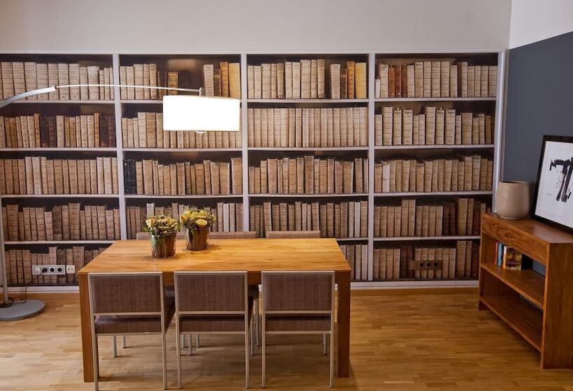 آپارتمان 2 خوابه, Apartments Sixtyfour