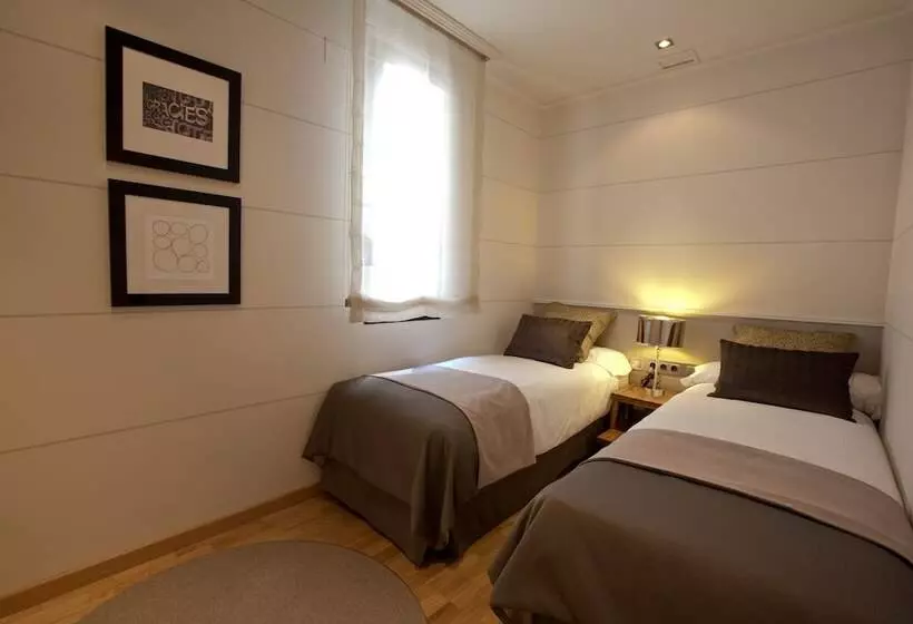 آپارتمان 3 خوابه, Apartments Sixtyfour