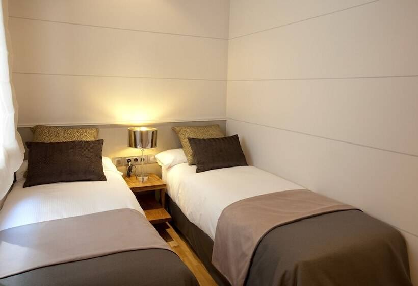 آپارتمان 3 خوابه, Apartments Sixtyfour