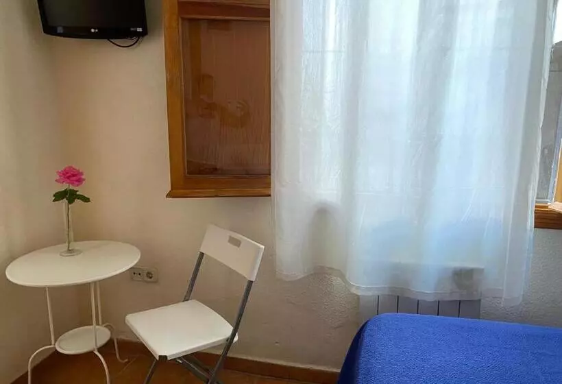 اتاق استاندارد یک نفره, Hostal Moscatel